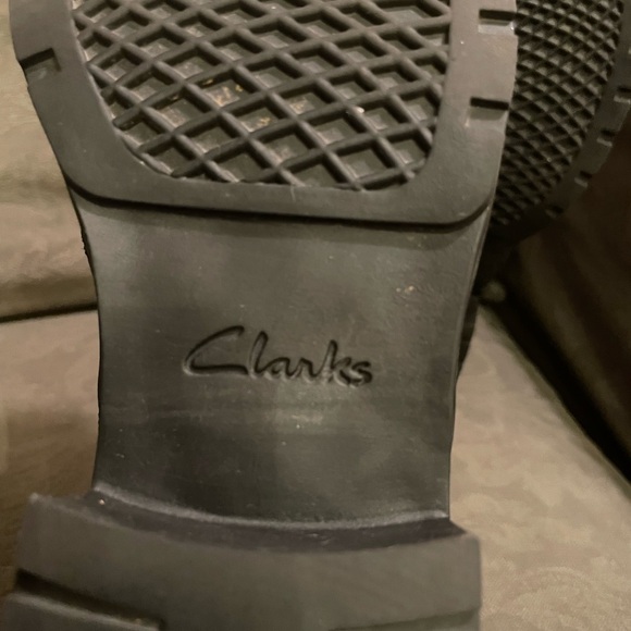 Clarks Black Women’s Boots - Picture 6 of 9